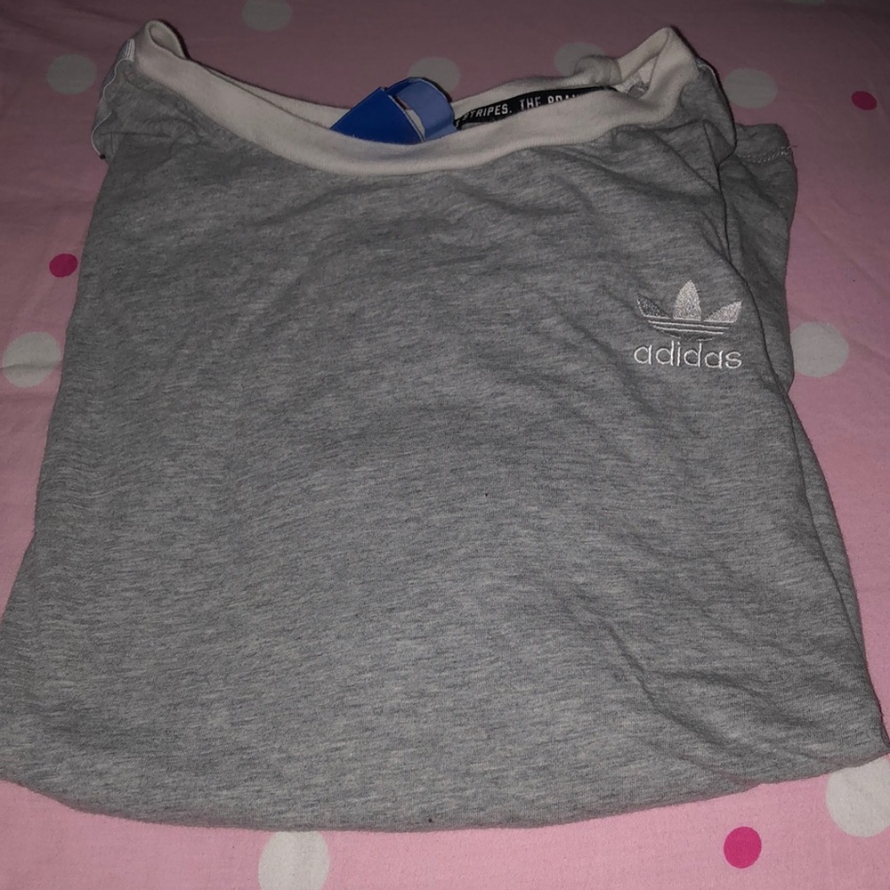 T-shirt. Vintage Adidas shirt